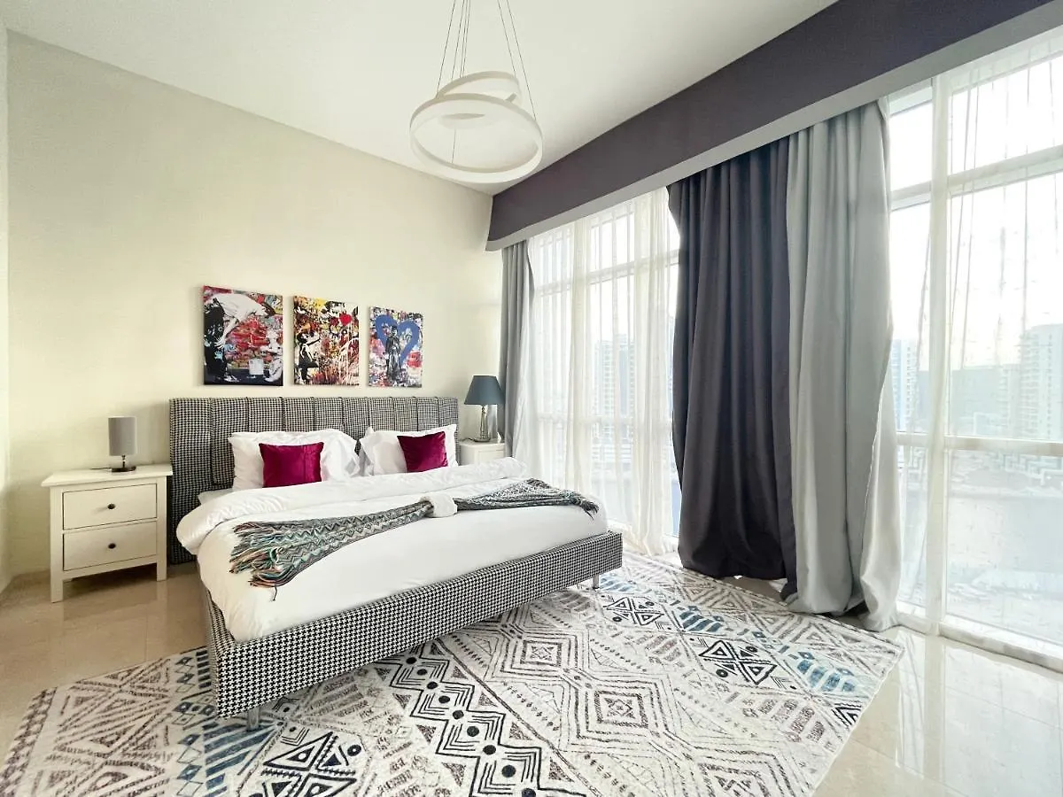 Super Spacious Studio In The Heart Of Business - Very Rare Dubai
