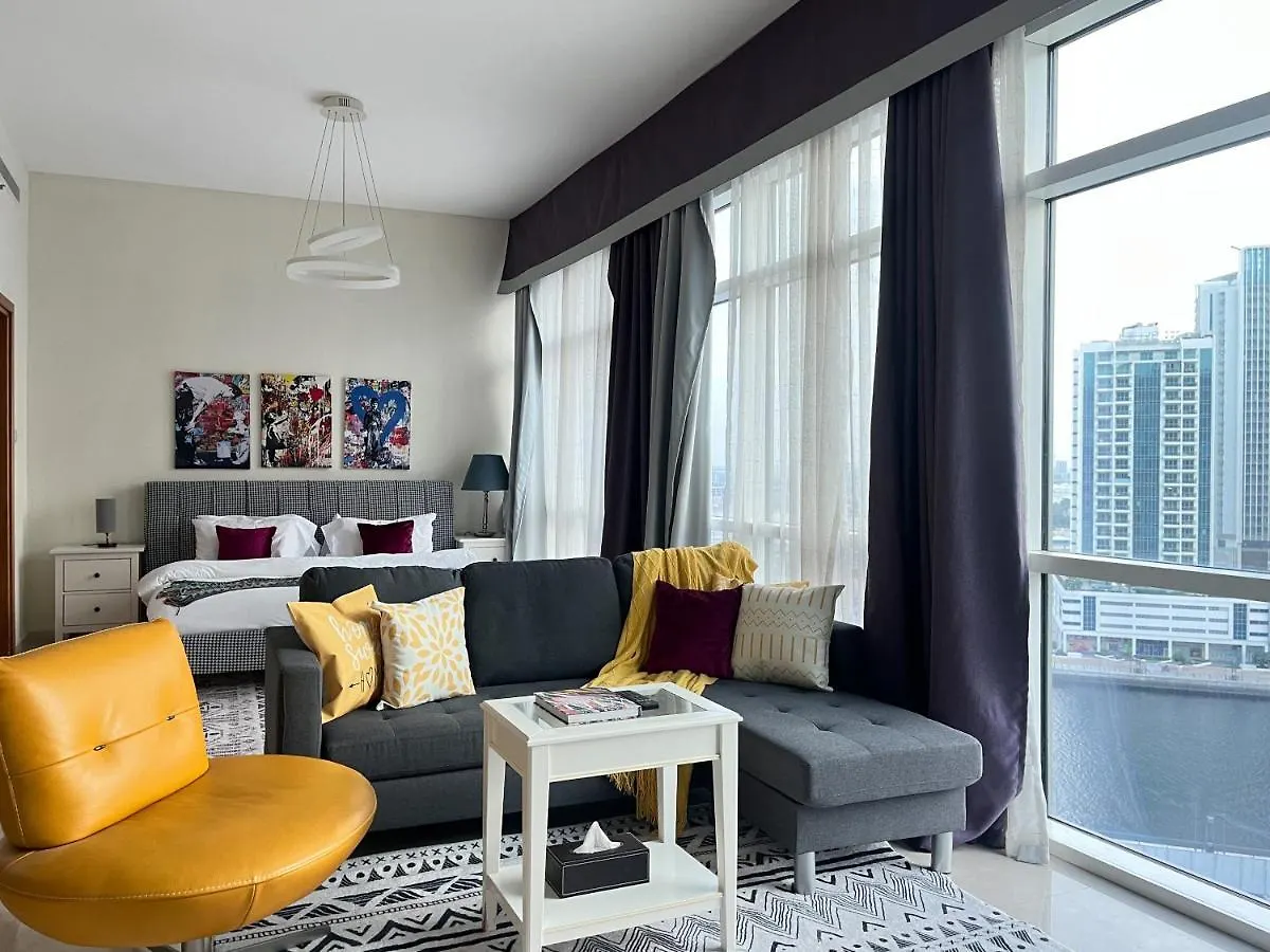 Super Spacious Studio In The Heart Of Business - Very Rare 迪拜